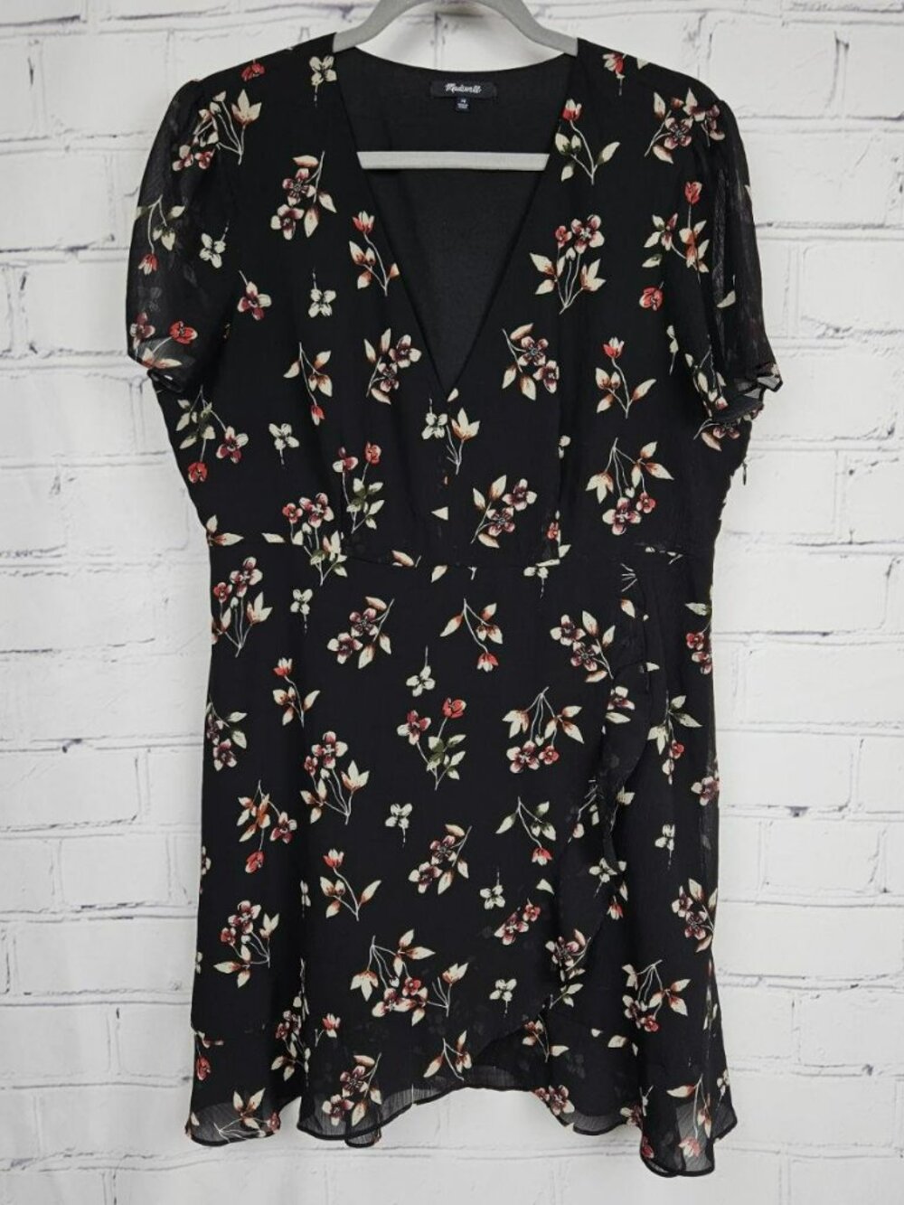 Madewell Black Floral V-Neck Short Sleeve Dress Womens 14 Mini Academia Preppy